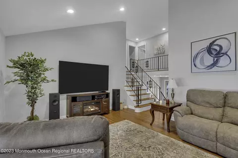 18 Old Bridge Dr, Howell, NJ 07731 photo 26