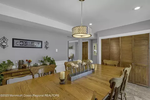 18 Old Bridge Dr, Howell, NJ 07731 photo 23