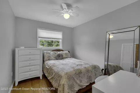 18 Old Bridge Dr, Howell, NJ 07731 photo 37