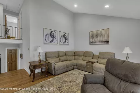 18 Old Bridge Dr, Howell, NJ 07731 photo 27