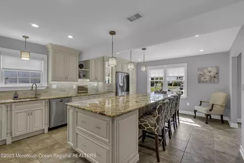 18 Old Bridge Dr, Howell, NJ 07731 photo 20