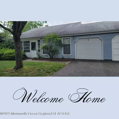 2 Dogwood Ct # A, Lakewood, NJ 08701
