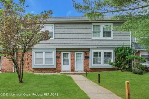 107 Colony Cir, Lakewood, NJ 08701