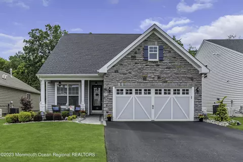 70 Harvest Ridge Rd, Howell, NJ 07731