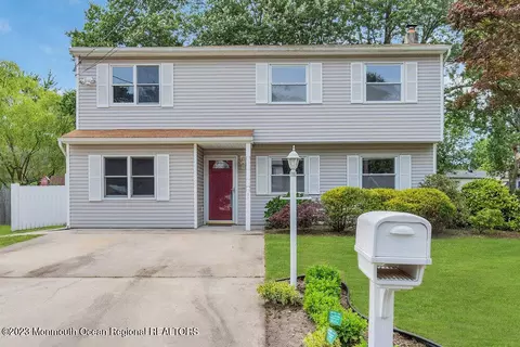 512 Oregon Ave, Brick, NJ 08724