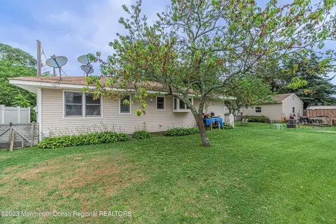 64 Adriatic, Waretown, NJ 08758 photo 22