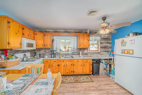 64 Adriatic, Waretown, NJ 08758 photo 13