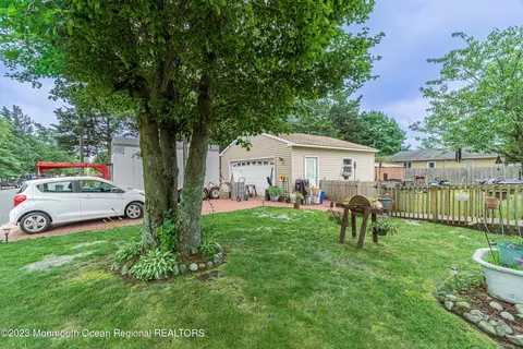 64 Adriatic, Waretown, NJ 08758 photo 5