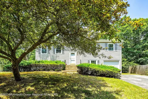 173 Stowe St, Toms River, NJ 08753
