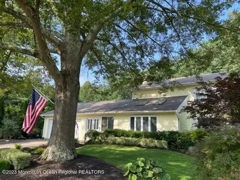 35 Birmingham Dr, Jackson, NJ 08527