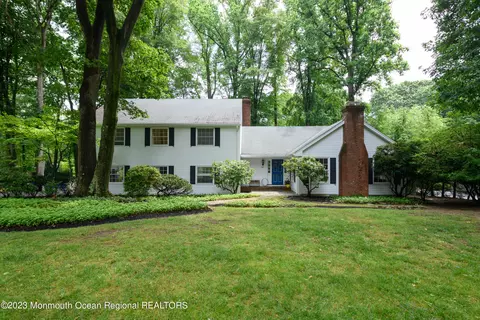 57 Townsend Dr, Middletown, NJ 07748