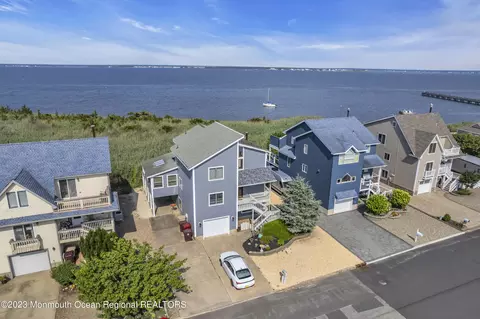 1428 S Bayview Ave, Seaside Park, NJ 08752