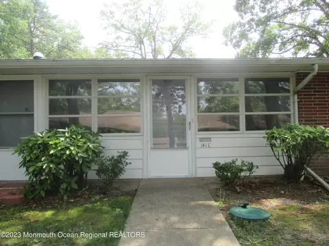141 Farrington Ct # c, Lakewood, NJ 08701