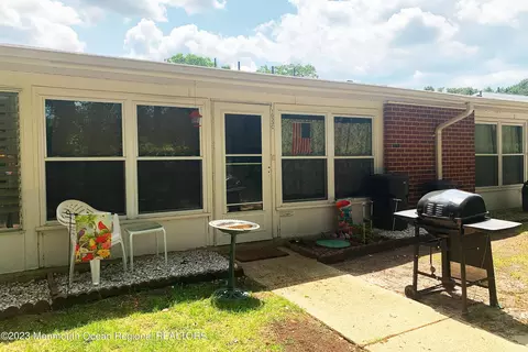 1033 Aberdeen Dr # C, Lakewood, NJ 08701
