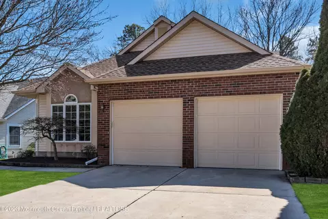 1513 Scholar Pl, Toms River, NJ 08755