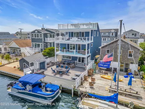 276 N St, Seaside Park, NJ 08752