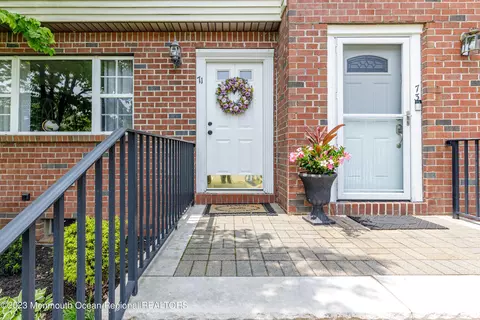 71 Valerie Ct, Brick, NJ 08724