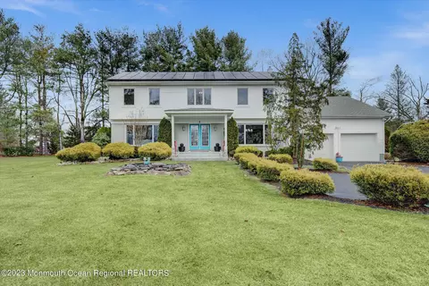 1 Country Ln, Manalapan, NJ 07726