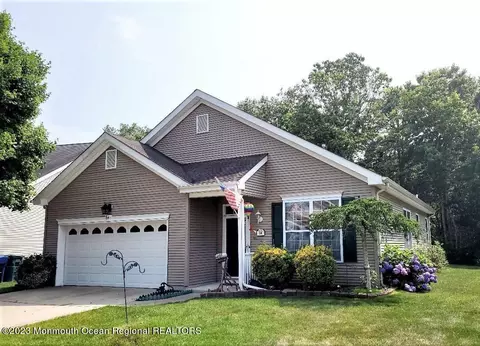 64 Briarwood Dr, Little Egg Harbor, NJ 08087