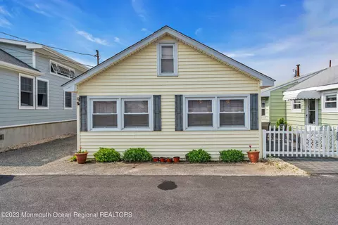 24 2nd Ln #60, Seaside Park, NJ 08752
