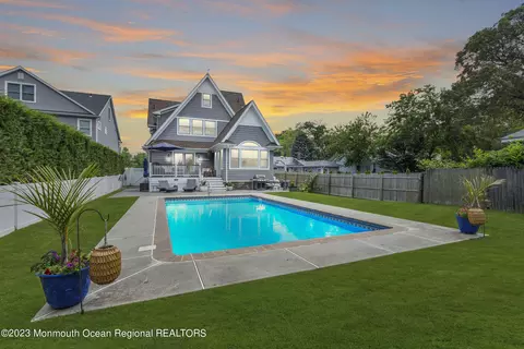 728 Howe St, Point Pleasant, NJ 08742