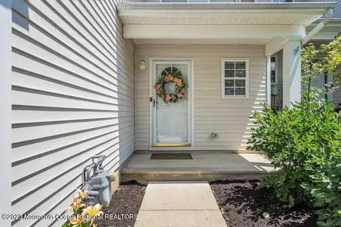 250 Frankfort Ave, Neptune City, NJ 07753