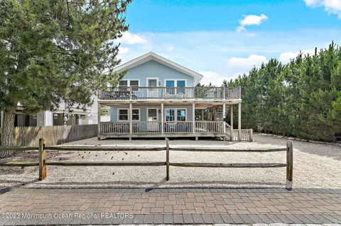14 E Sigsbee Ave, Long Beach Township, NJ 08008