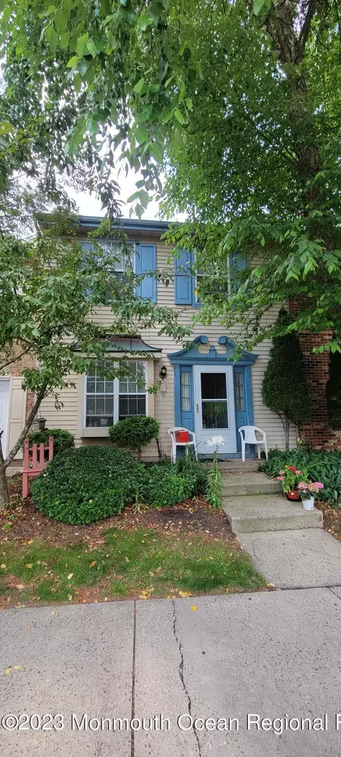237 Zachary Ct, Lakewood, NJ 08701