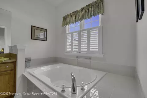 12 Lavallette Ln, Waretown, NJ 08758 photo 23