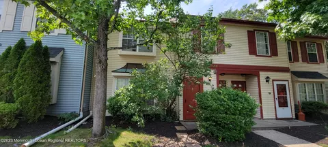 159 Bristol Ct, Lakewood, NJ 08701