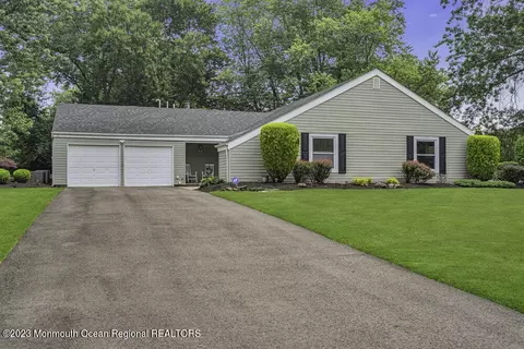 152 Medford Blvd, Freehold, NJ 07728