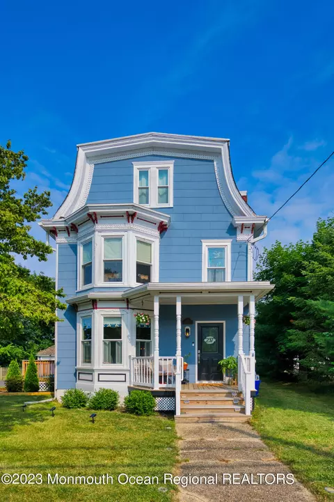 237 Main St, West Creek, NJ 08092
