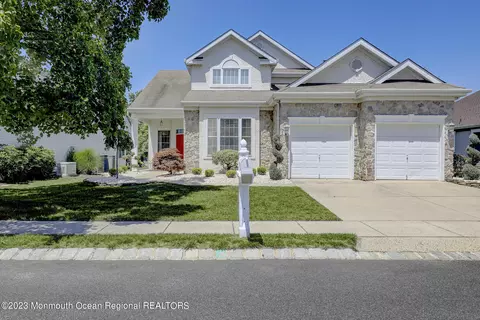 54 Baltusrol Dr, Jackson, NJ 08527