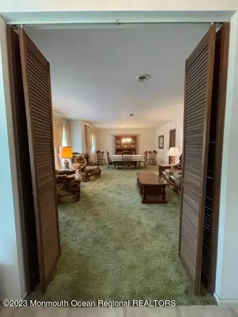 818 Warwick Rd, Brick, NJ 08724 photo 7