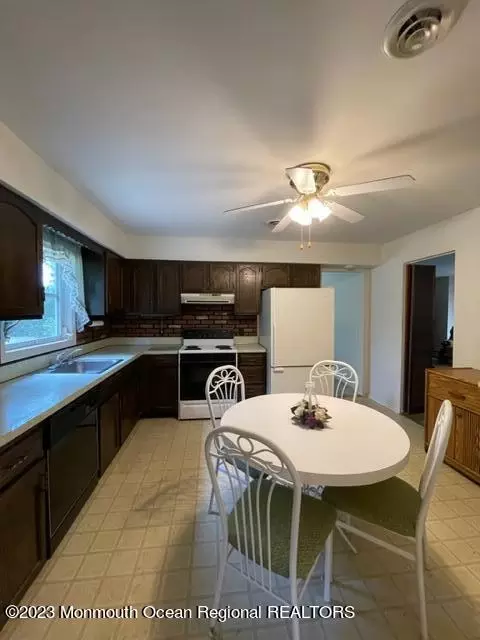 818 Warwick Rd, Brick, NJ 08724 photo 21