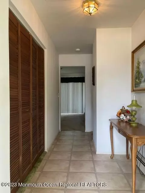 818 Warwick Rd, Brick, NJ 08724 photo 5