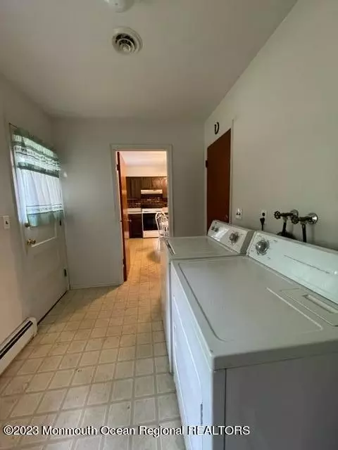 818 Warwick Rd, Brick, NJ 08724 photo 25