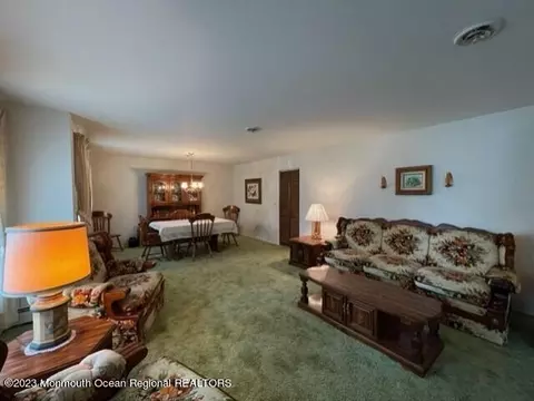 818 Warwick Rd, Brick, NJ 08724 photo 11