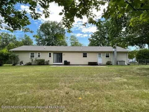 818 Warwick Rd, Brick, NJ 08724 photo 4