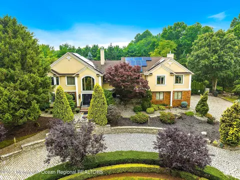 130 Telegraph Hill Rd, Holmdel, NJ 07733