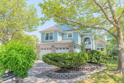 37 Major Dr, Sayreville, NJ 08872