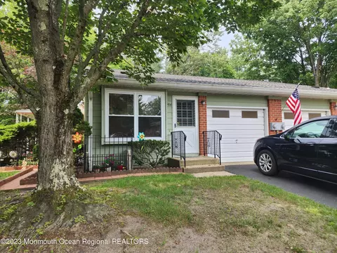 990 Constitution Blvd #A, Whiting, NJ 08759