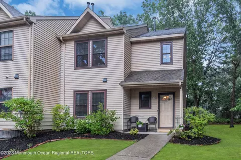 245 Azalea Cir, Jackson, NJ 08527