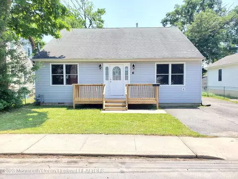 6 Saint James Pl, Keansburg, NJ 07734