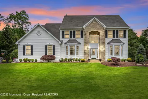 271 Bennington Rd, Freehold, NJ 07728