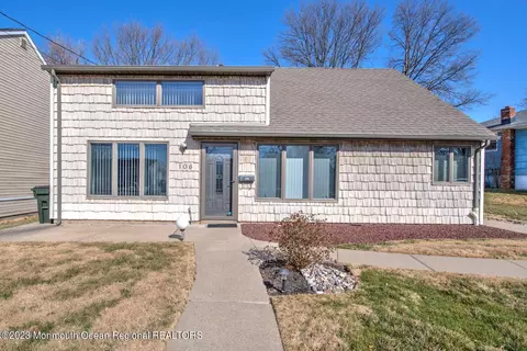 106 Washington Ave, Iselin, NJ 08830
