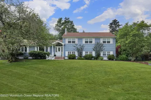 32 Ravine Rd, Red Bank, NJ 07701