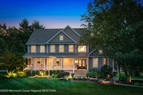 49 Holland Rd, Middletown, NJ 07748