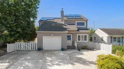 1015 Laurel Blvd, Lanoka Harbor, NJ 08734