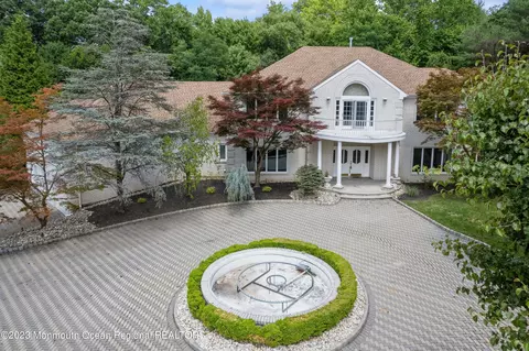 6 Richards Way, Holmdel, NJ 07733
